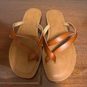 EUC Universal Thread Women's Size 8 Tan Colette Slip On Flip Flop Sandals